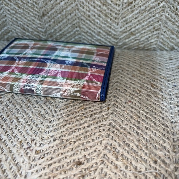 🌈Coach Madras Fabric Passport Cover/Cade🌈 - Picture 5 of 8